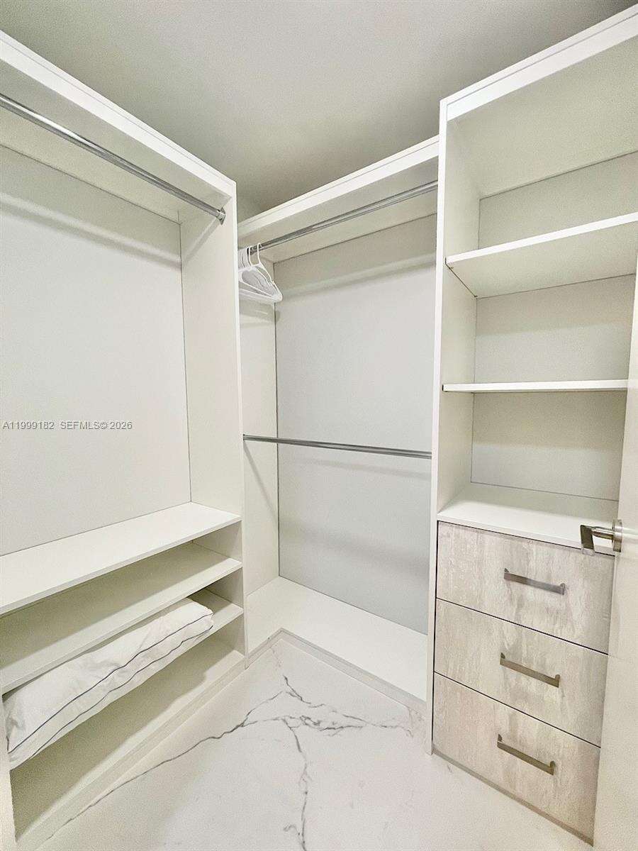 PARQUE TOWERS - 330 Sunny Isles Blvd, Sunny Isles Beach, FL 33160 | Picture 23