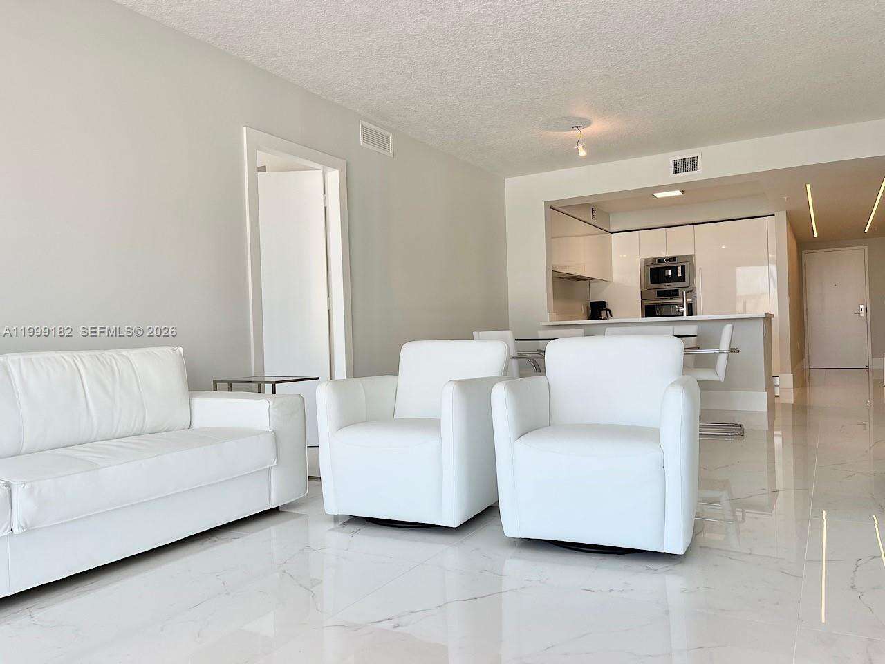 PARQUE TOWERS - 330 Sunny Isles Blvd, Sunny Isles Beach, FL 33160 | Picture 4