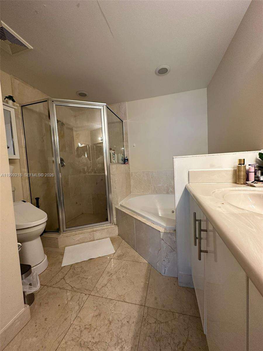 360 Condo at 7900 Harbor Island Dr, North Bay Village, FL 33141 - For Sale photo 7