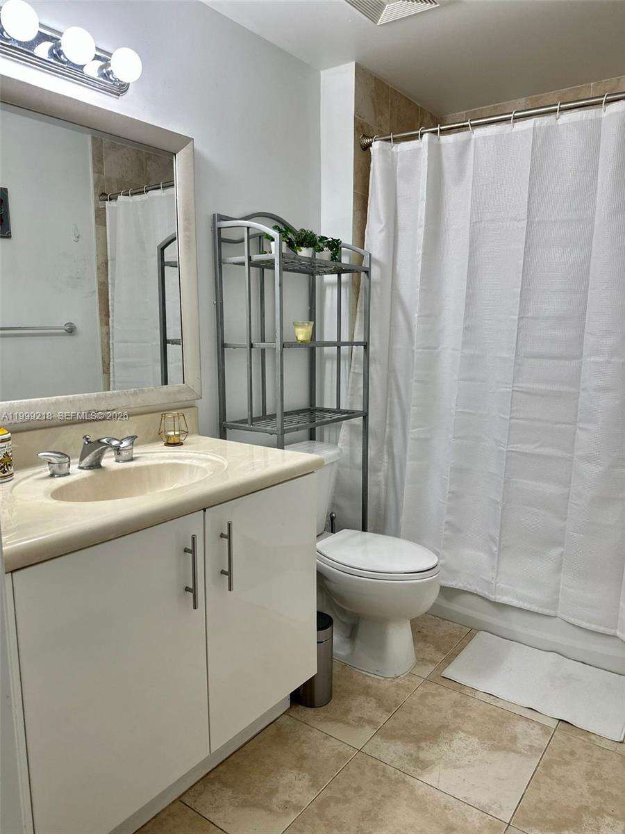 360 Condo at 7900 Harbor Island Dr, North Bay Village, FL 33141 - For Sale photo 8