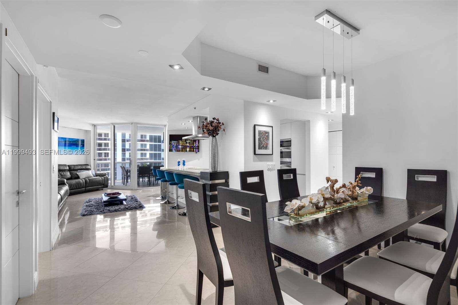 GREEN DIAMOND - 4775 Collins Ave, Miami Beach, FL 33140 | Picture 1