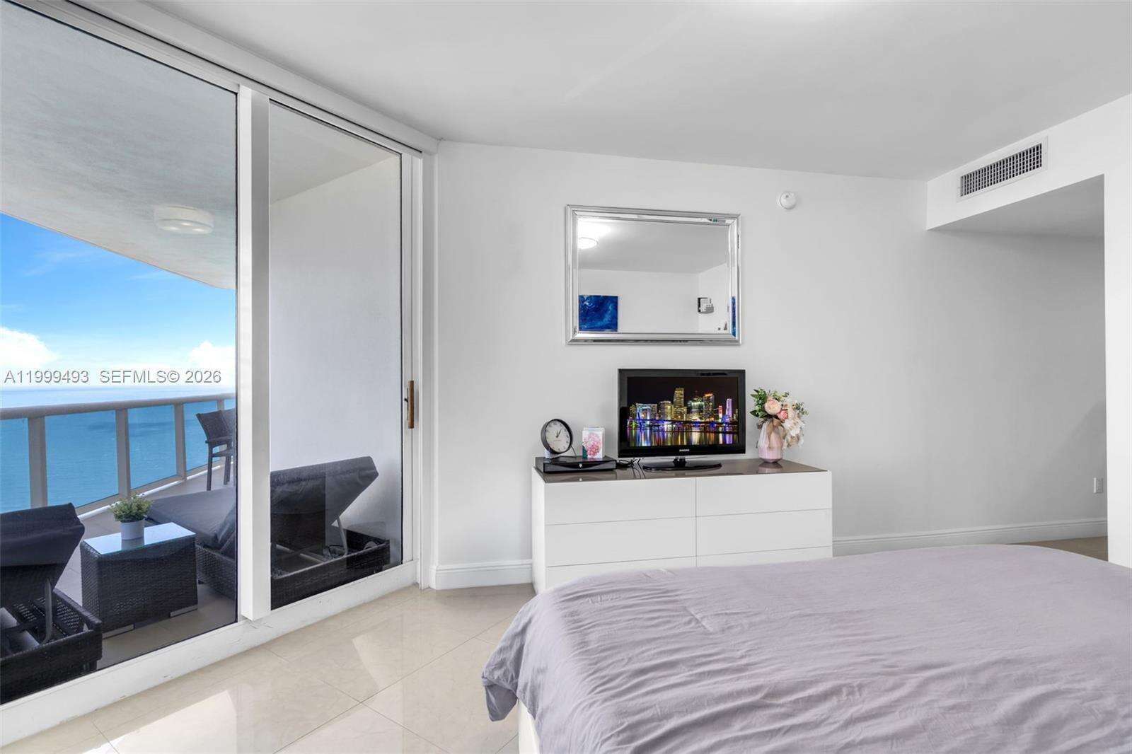 GREEN DIAMOND - 4775 Collins Ave, Miami Beach, FL 33140 | Picture 13