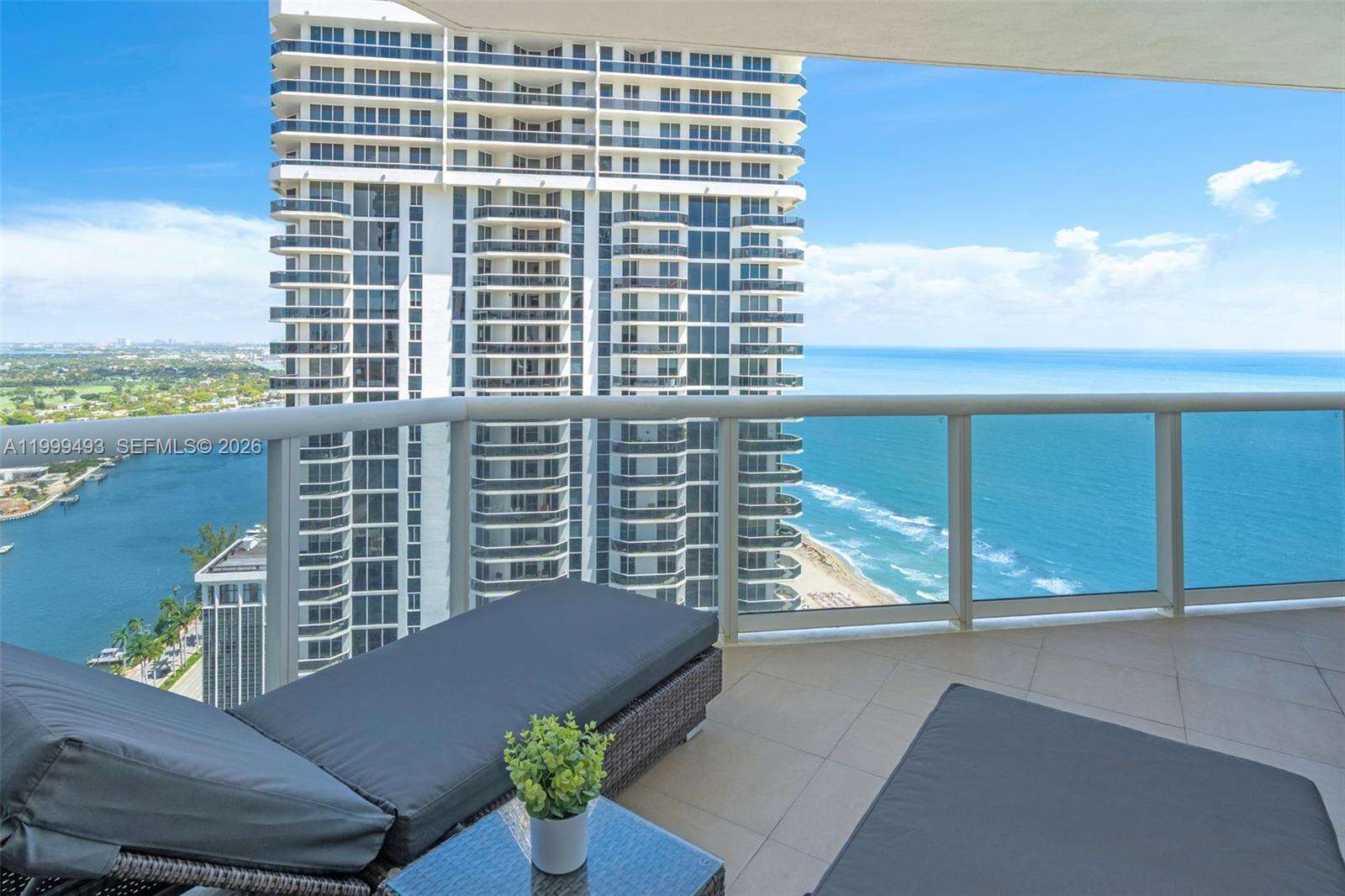 GREEN DIAMOND - 4775 Collins Ave, Miami Beach, FL 33140 | Picture 24