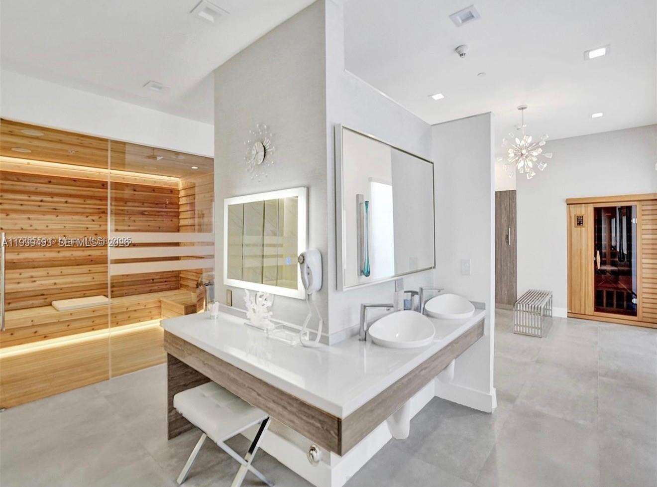 GREEN DIAMOND - 4775 Collins Ave, Miami Beach, FL 33140 | Picture 35