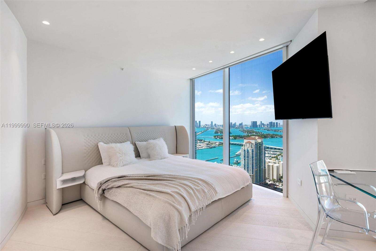 Portofino Tower at 300 Pointe Dr, Miami Beach, FL 33139 - For Sale photo 35