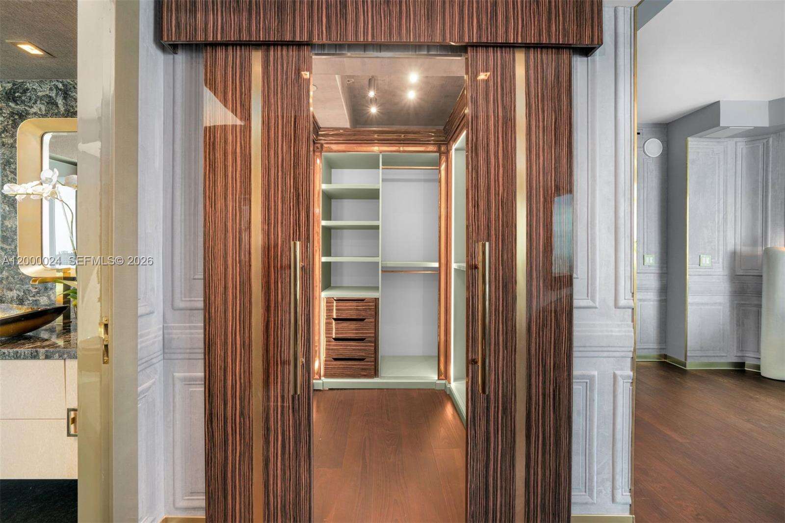 PORTOFINO TOWER - 300 Pointe Dr, Miami Beach, FL 33139 | Picture 17