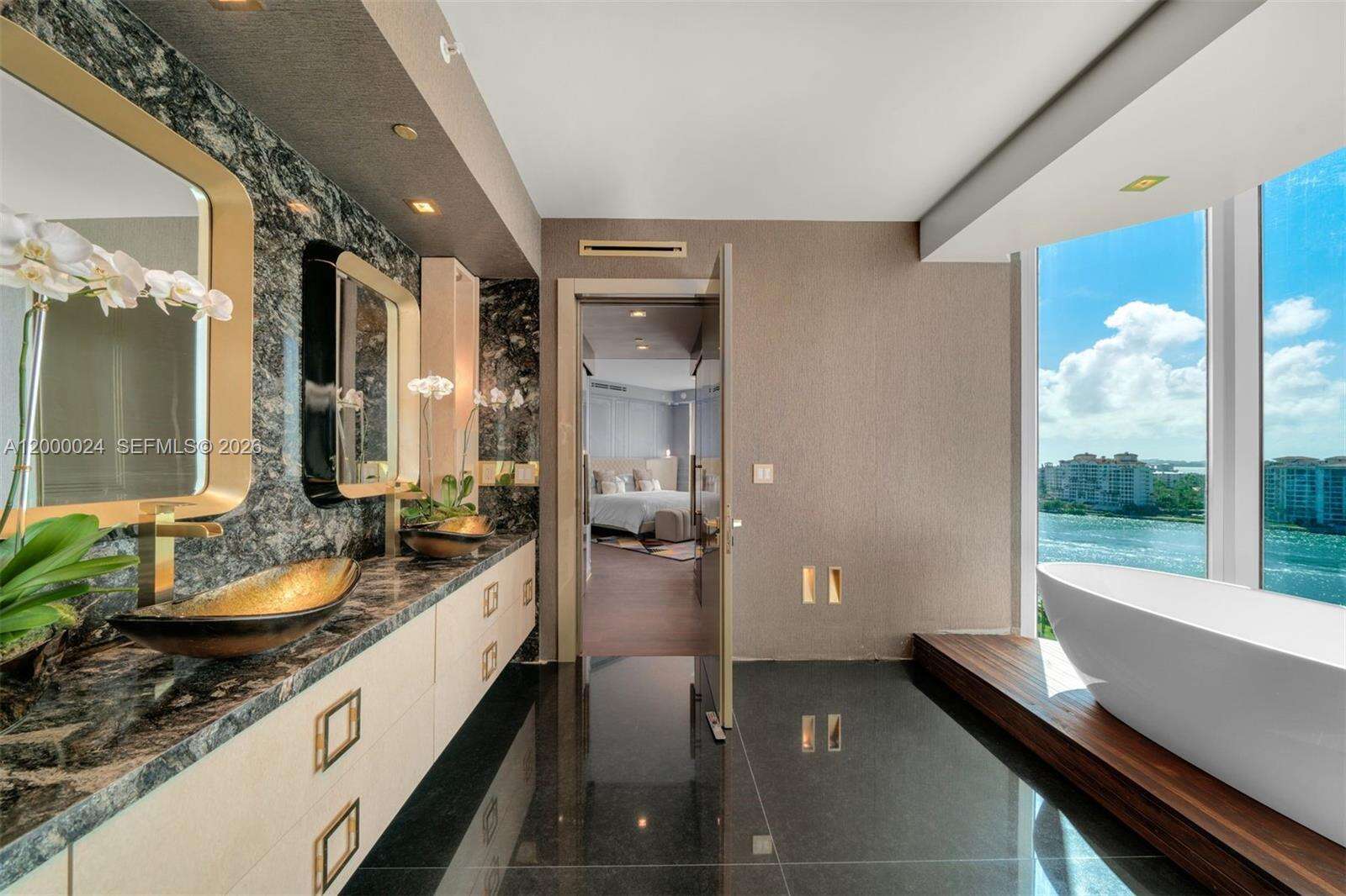 PORTOFINO TOWER - 300 Pointe Dr, Miami Beach, FL 33139 | Picture 20