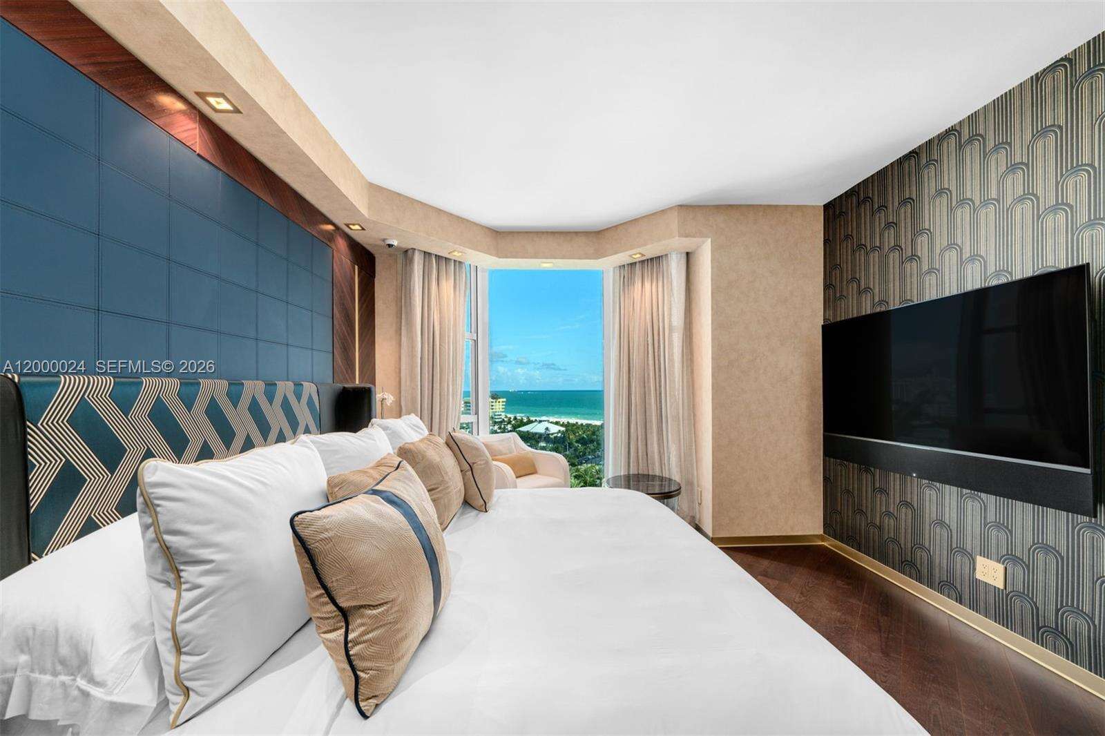 PORTOFINO TOWER - 300 Pointe Dr, Miami Beach, FL 33139 | Picture 25