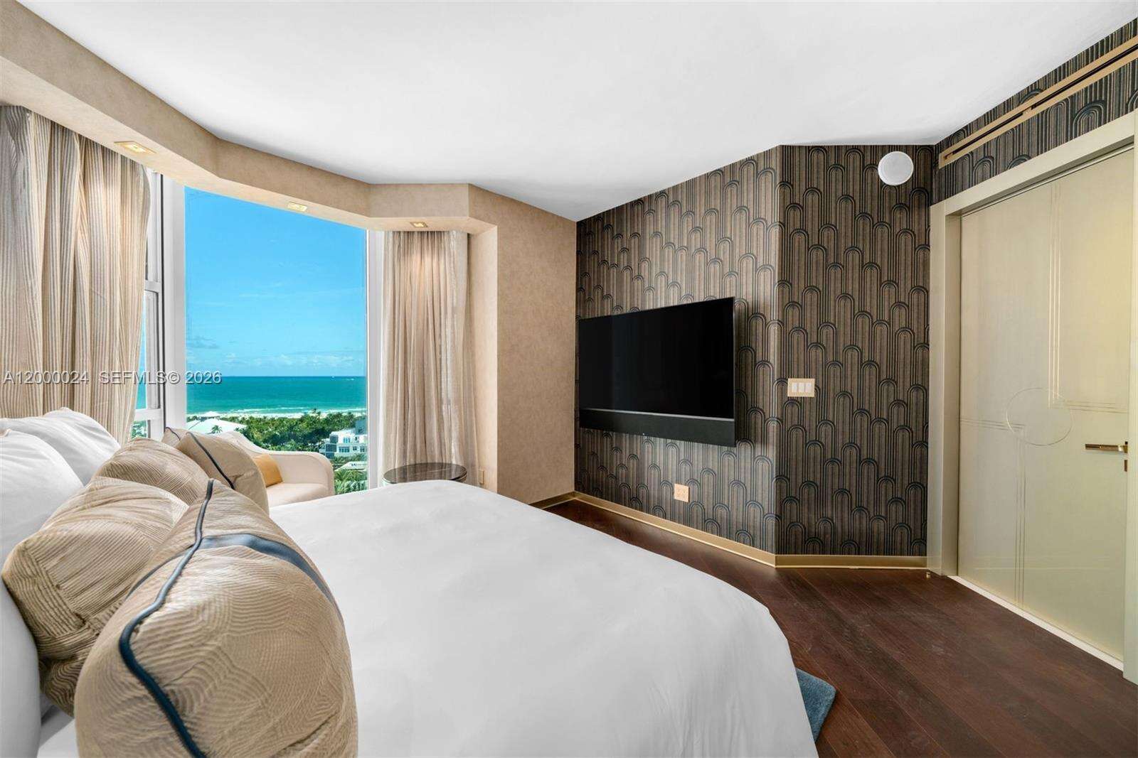 PORTOFINO TOWER - 300 Pointe Dr, Miami Beach, FL 33139 | Picture 26