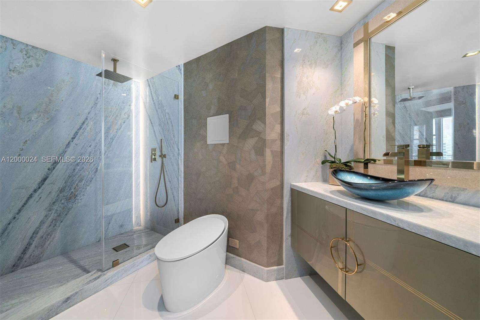 PORTOFINO TOWER - 300 Pointe Dr, Miami Beach, FL 33139 | Picture 28