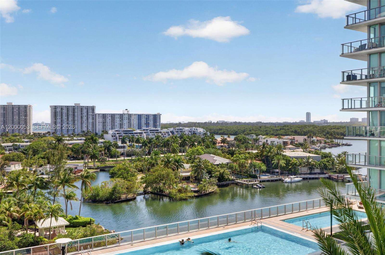 PARQUE TOWERS - 300 Sunny Isles Blvd, Sunny Isles Beach, FL 33160 | Picture 3