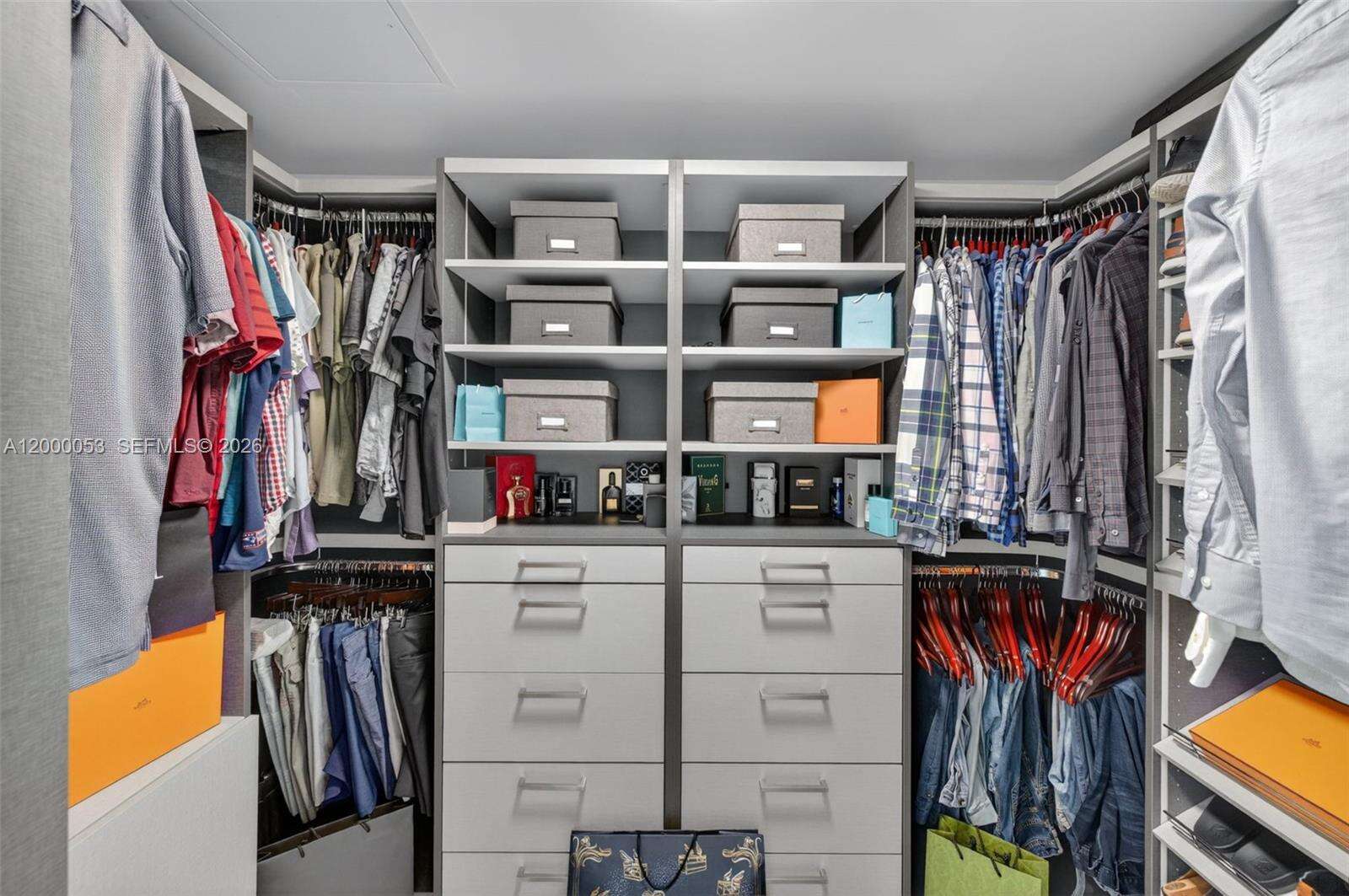 PARQUE TOWERS - 300 Sunny Isles Blvd, Sunny Isles Beach, FL 33160 | Picture 39