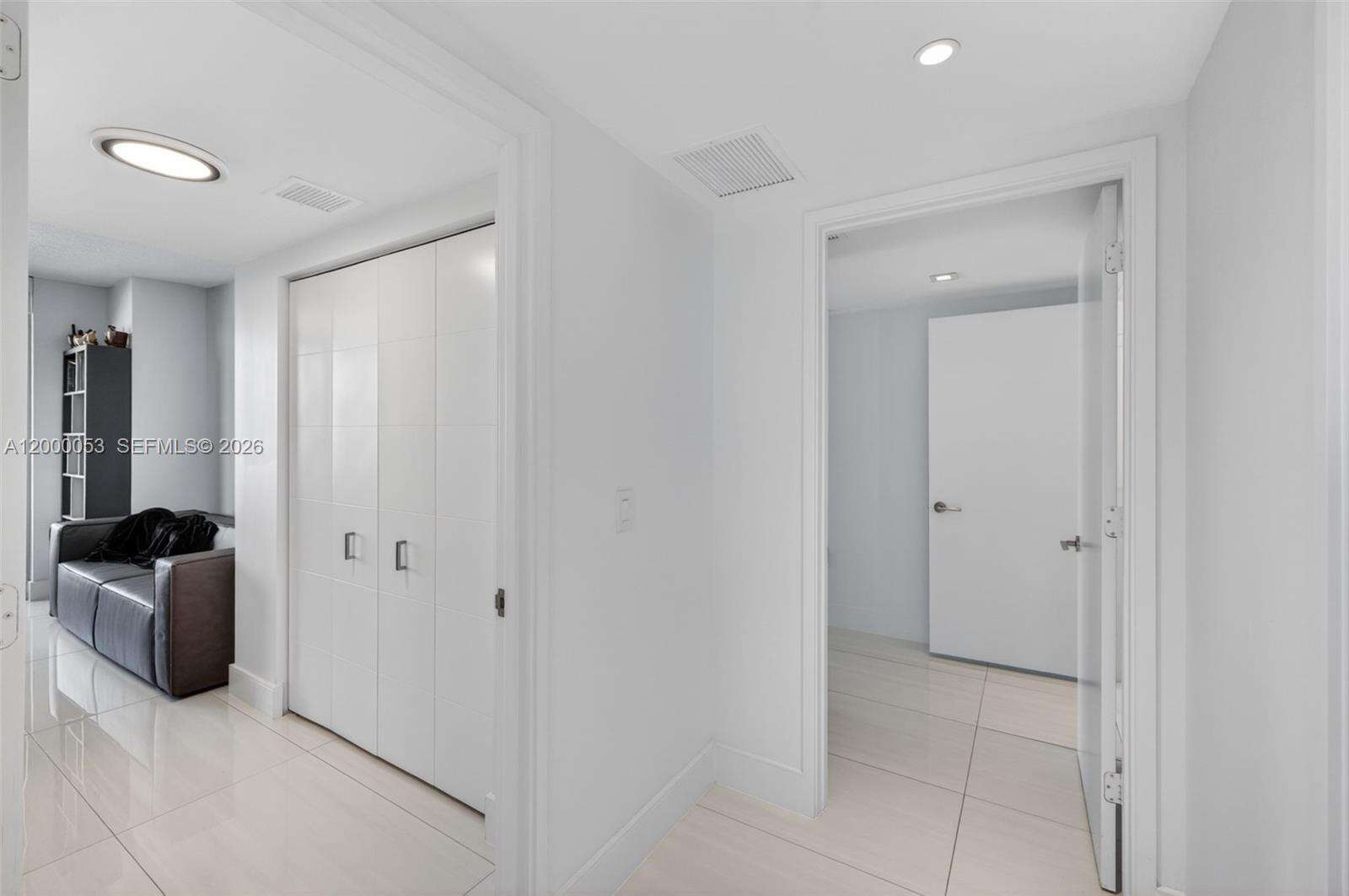 PARQUE TOWERS - 300 Sunny Isles Blvd, Sunny Isles Beach, FL 33160 | Picture 49