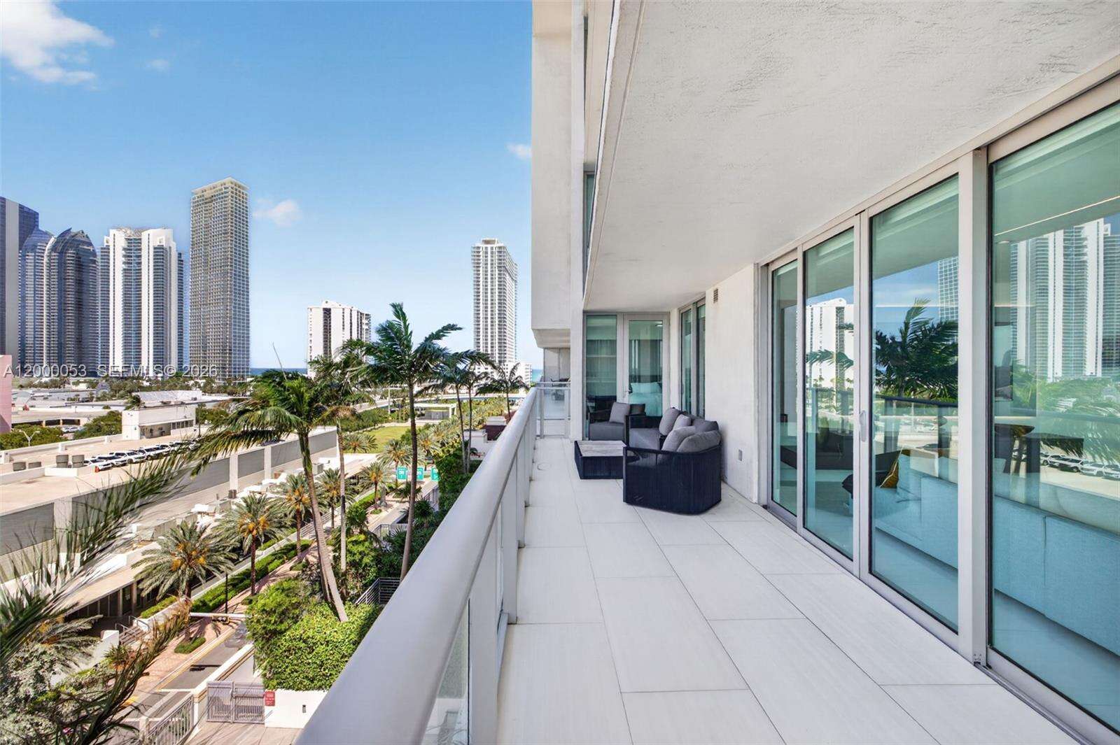 PARQUE TOWERS - 300 Sunny Isles Blvd, Sunny Isles Beach, FL 33160 | Picture 9