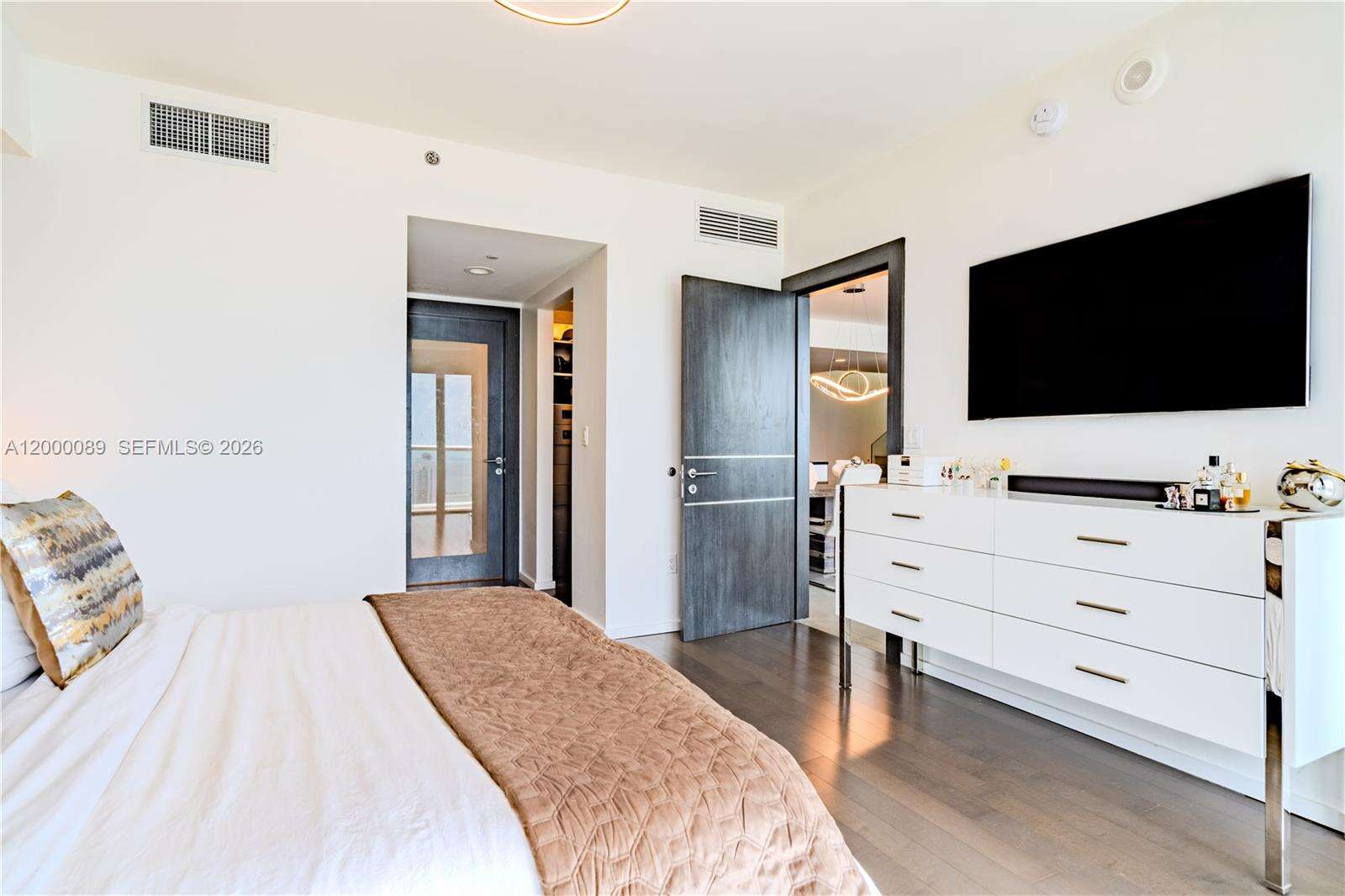 ICON BRICKELL NO TWO - 495 Brickell Ave, Miami, FL 33131 | Picture 13