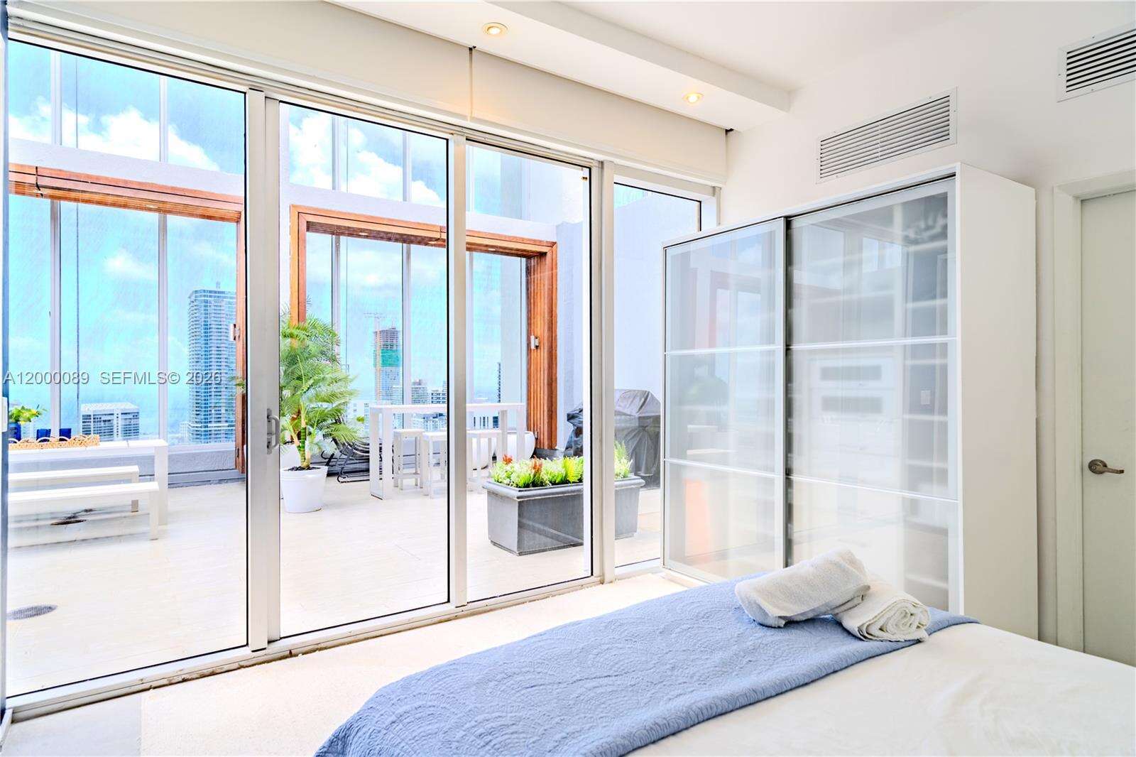 ICON BRICKELL NO TWO - 495 Brickell Ave, Miami, FL 33131 | Picture 27
