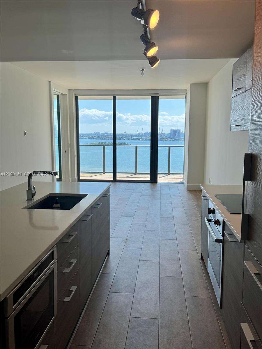 Paraiso Bay at 650 32 St, Miami, FL 33137 - For Sale photo 4