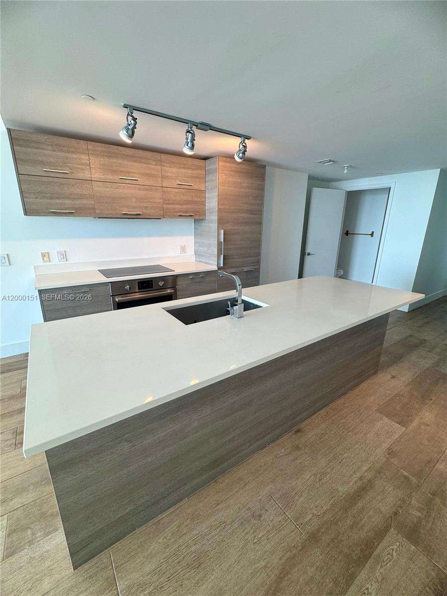 Paraiso Bay at 650 32 St, Miami, FL 33137 - For Sale photo 6