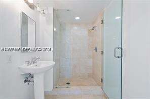 AKOYA - 6365 Collins Ave, Miami Beach, FL 33141 | Picture 9