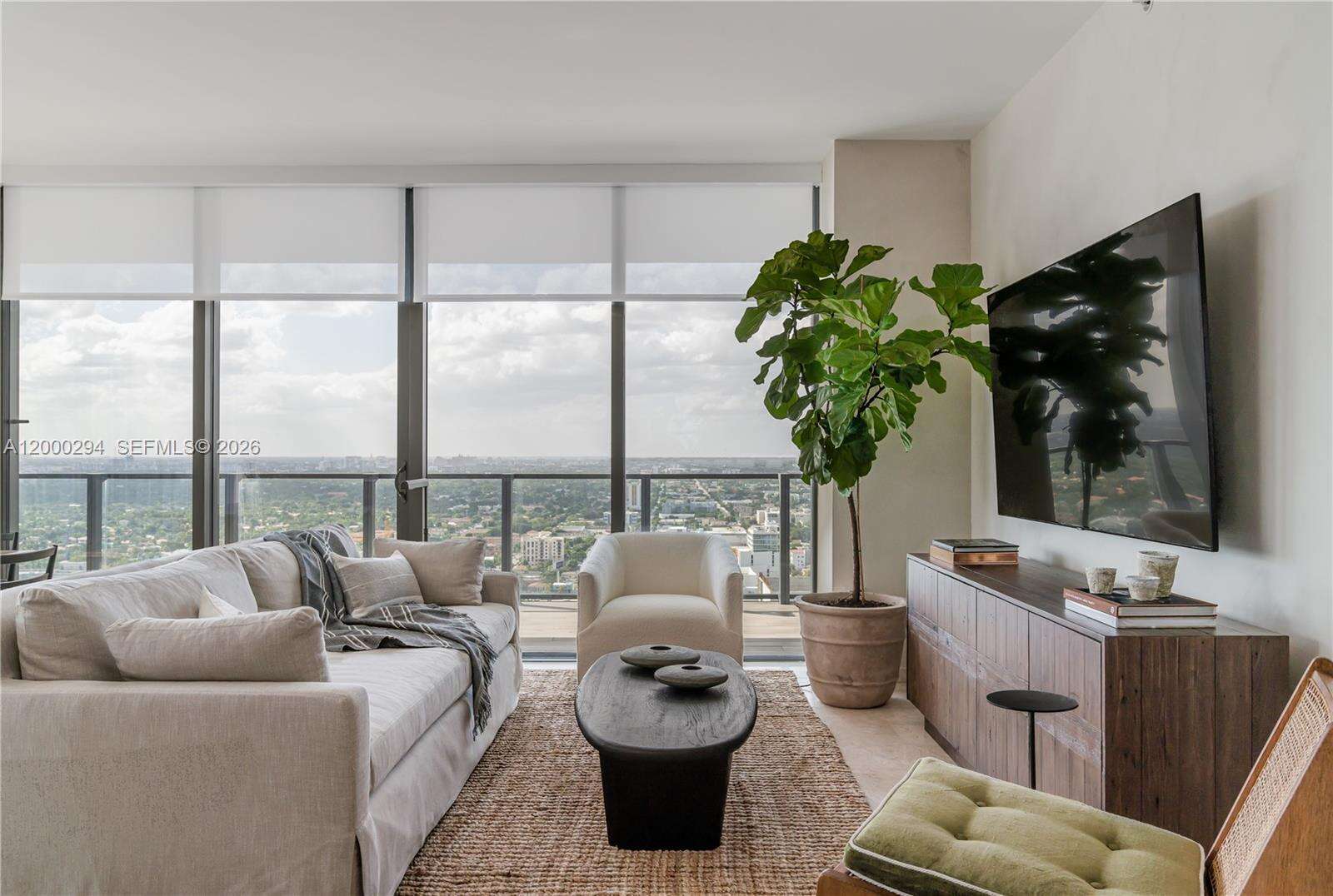 RISE - 88 7 St, Miami, FL 33130 | Picture 3