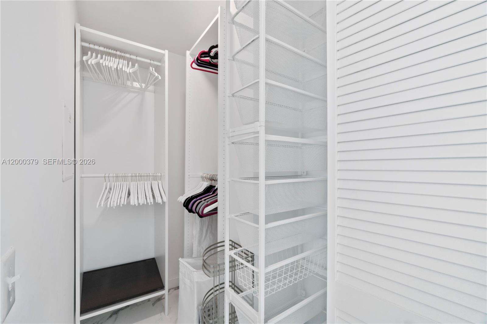 Met 1 at 300 Biscayne Blvd, Miami, FL 33131 - For Sale photo 17