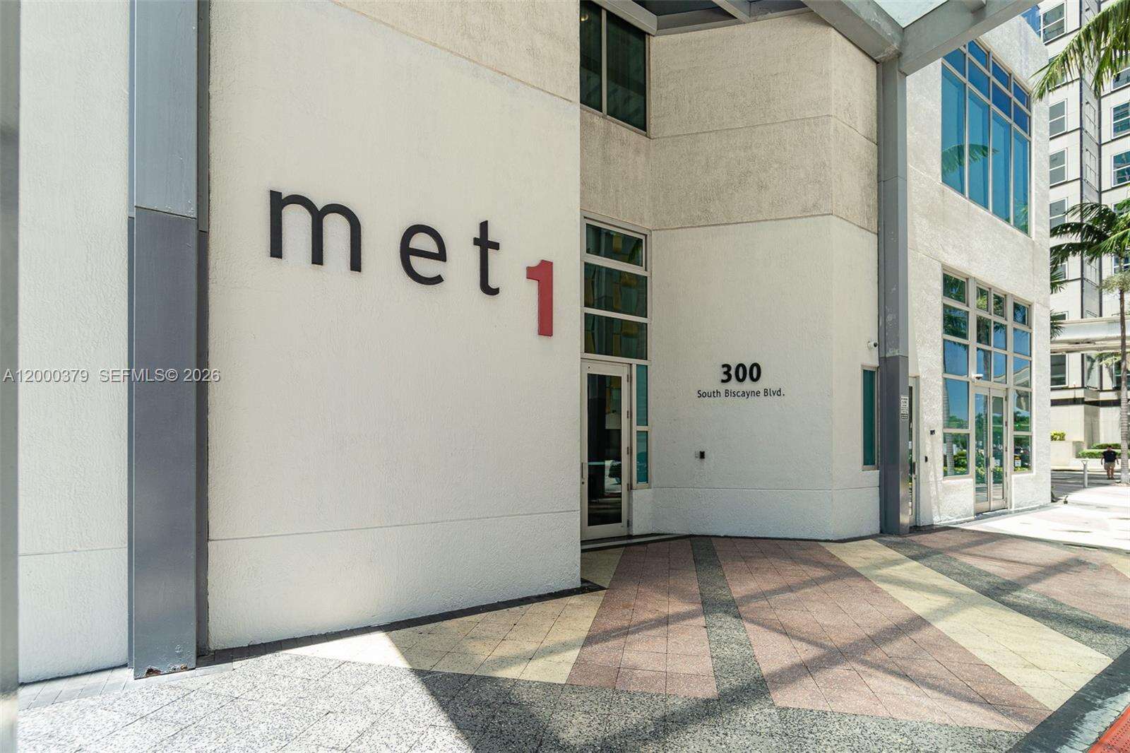 Met 1 at 300 Biscayne Blvd, Miami, FL 33131 - For Sale photo 3