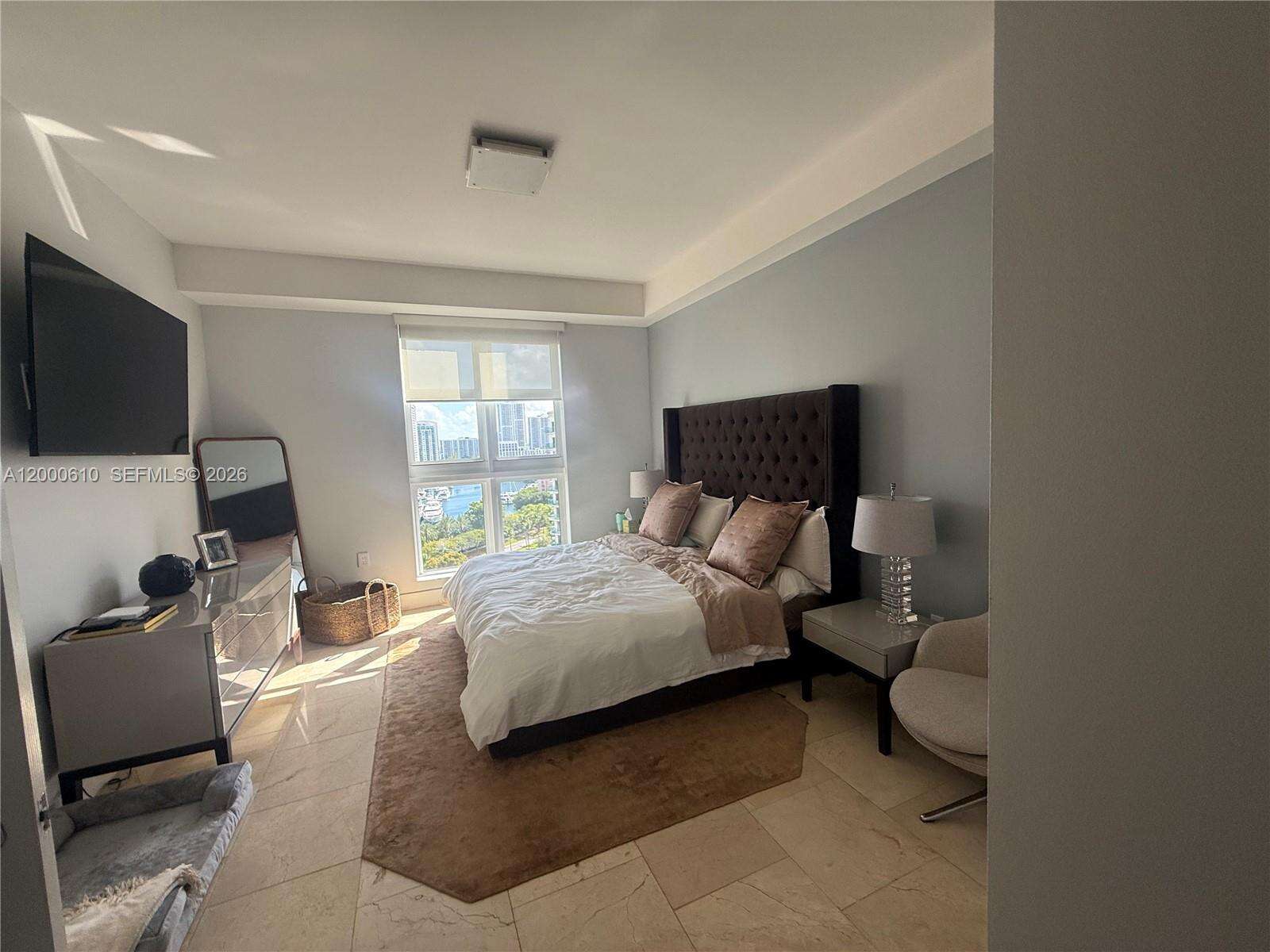 Turnberry Village North at 20000 Country Club Dr, Aventura, FL 33180 - For Sale photo 15