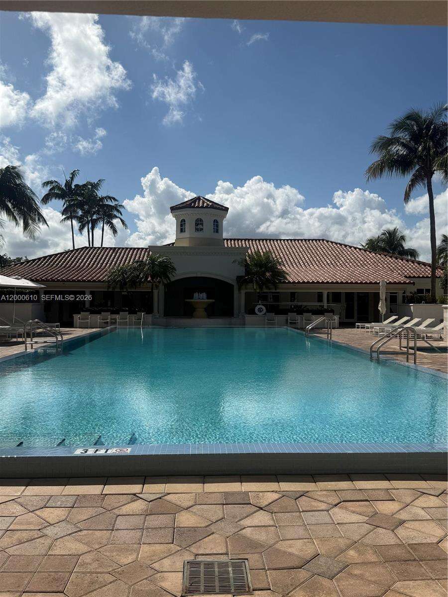 Turnberry Village North at 20000 Country Club Dr, Aventura, FL 33180 - For Sale photo 29