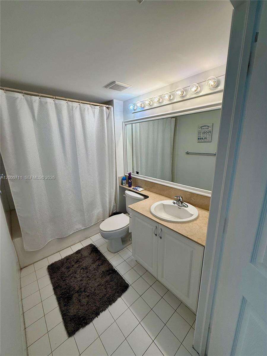 The Mark On Brickell at 1155 Brickell Bay Dr, Miami, FL 33131 - For Sale photo 11