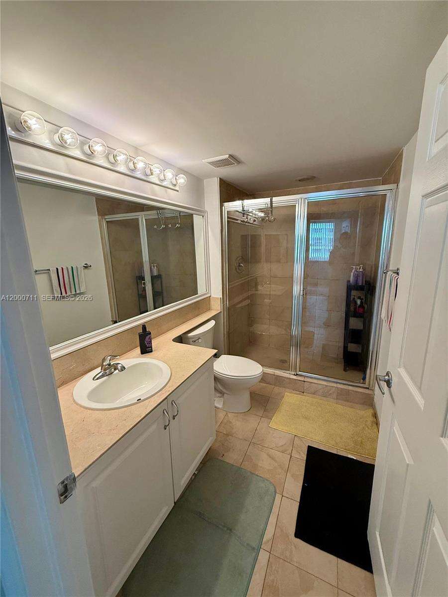 The Mark On Brickell at 1155 Brickell Bay Dr, Miami, FL 33131 - For Sale photo 16
