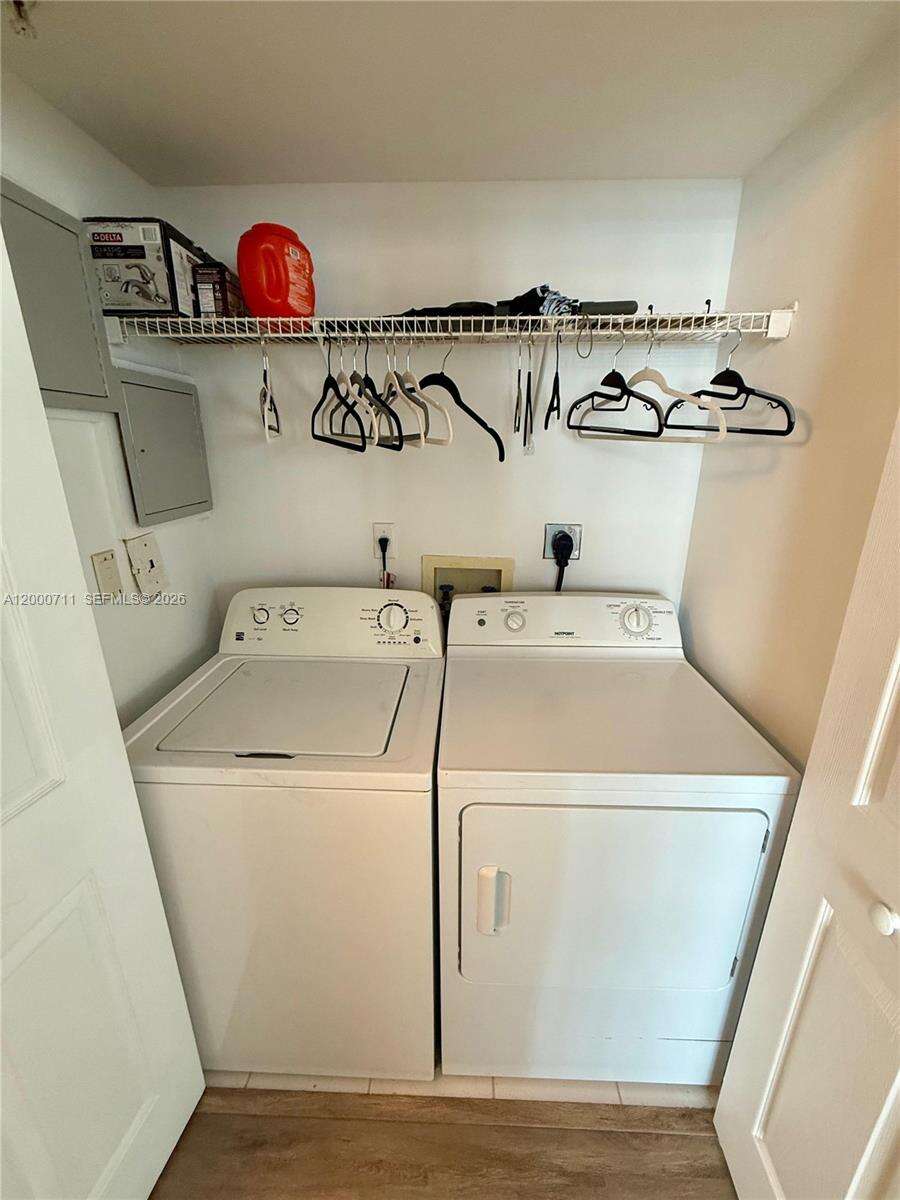 The Mark On Brickell at 1155 Brickell Bay Dr, Miami, FL 33131 - For Sale photo 18
