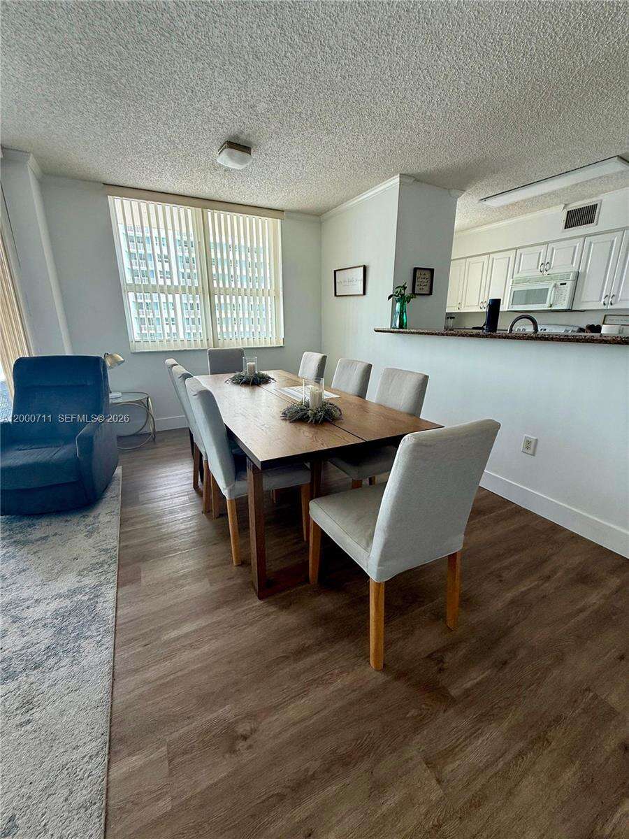 The Mark On Brickell at 1155 Brickell Bay Dr, Miami, FL 33131 - For Sale photo 6