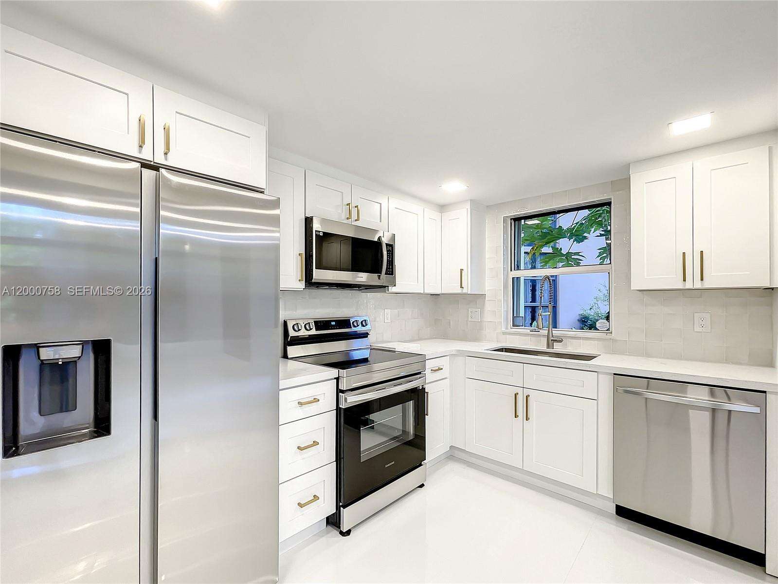 Coronado 1 at 20329 Country Club Dr, Aventura, FL 33180 - For Sale photo 28