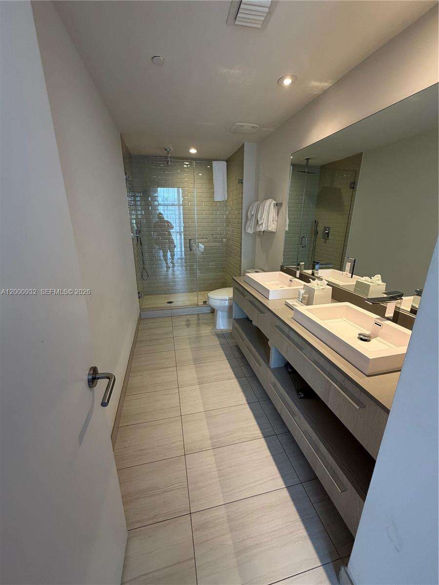 Hyde Beach House at 4010 Ocean Dr, Hollywood, FL 33019 - For Sale photo 14