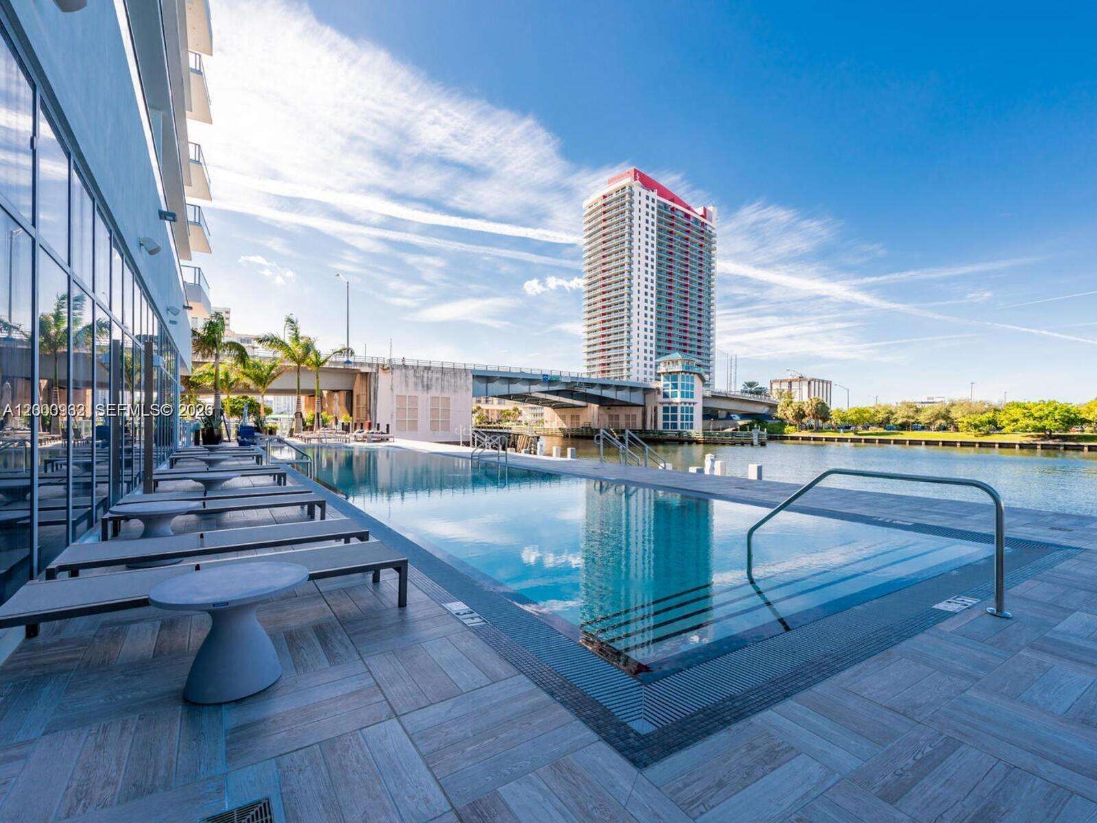 Hyde Beach House at 4010 Ocean Dr, Hollywood, FL 33019 - For Sale photo 27