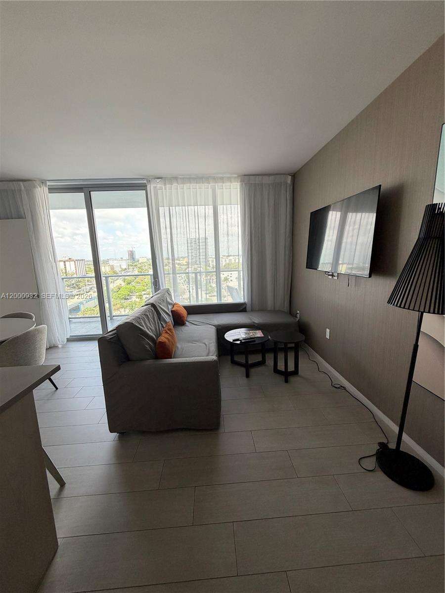 Hyde Beach House at 4010 Ocean Dr, Hollywood, FL 33019 - For Sale photo 5