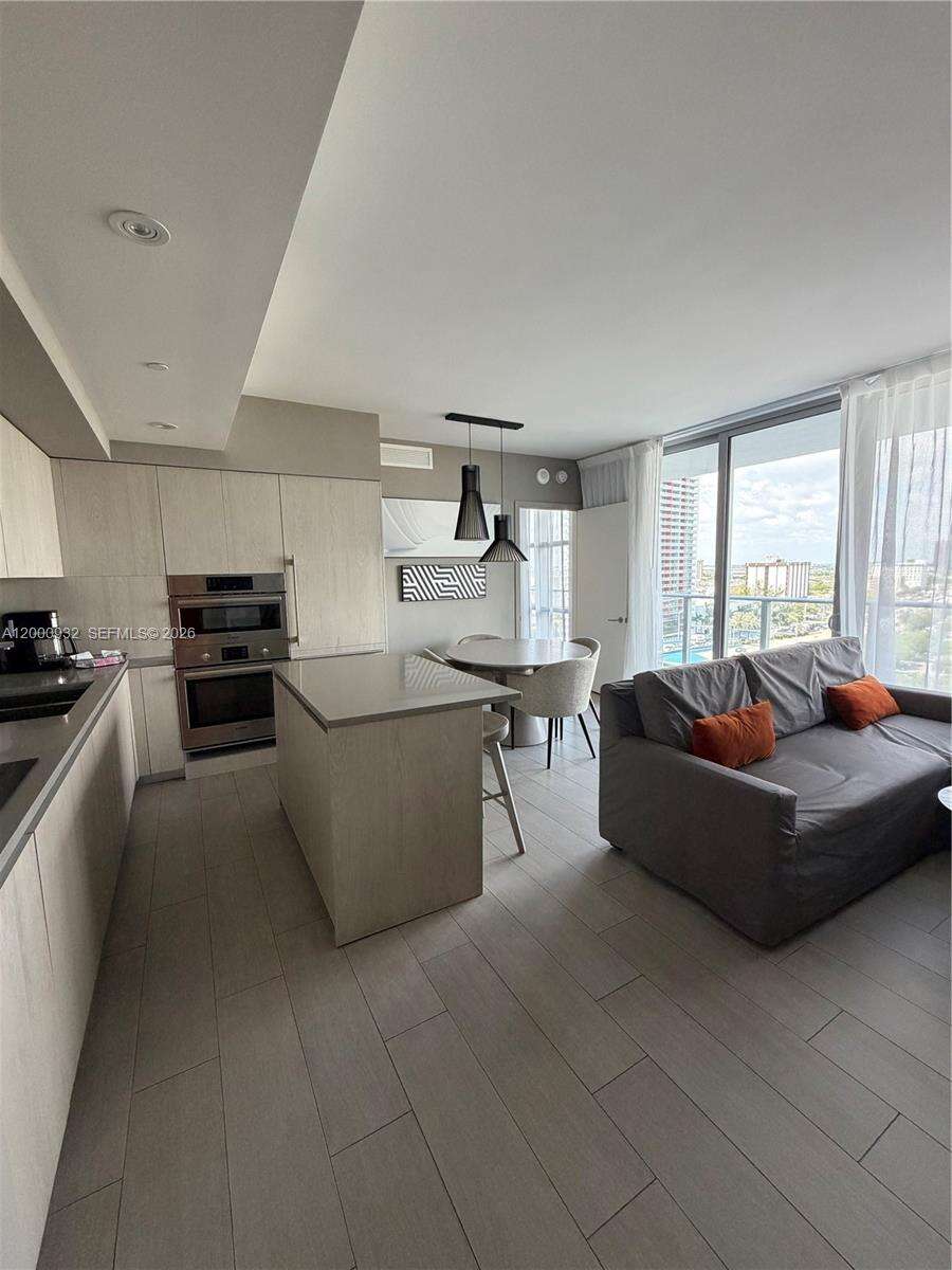 Hyde Beach House at 4010 Ocean Dr, Hollywood, FL 33019 - For Sale photo 6