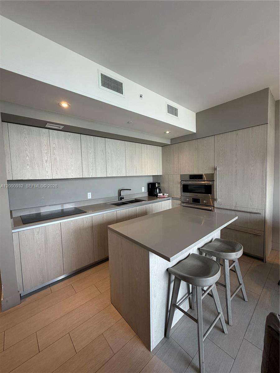 Hyde Beach House at 4010 Ocean Dr, Hollywood, FL 33019 - For Sale photo 7