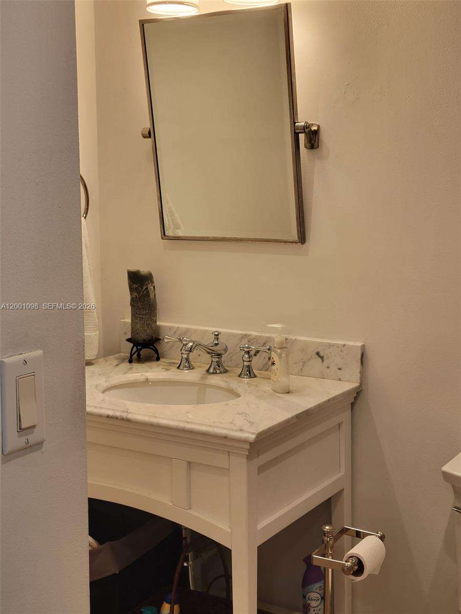 Oceanfront Plaza at 2625 Collins Ave, Miami Beach, FL 33140 - For Sale photo 21