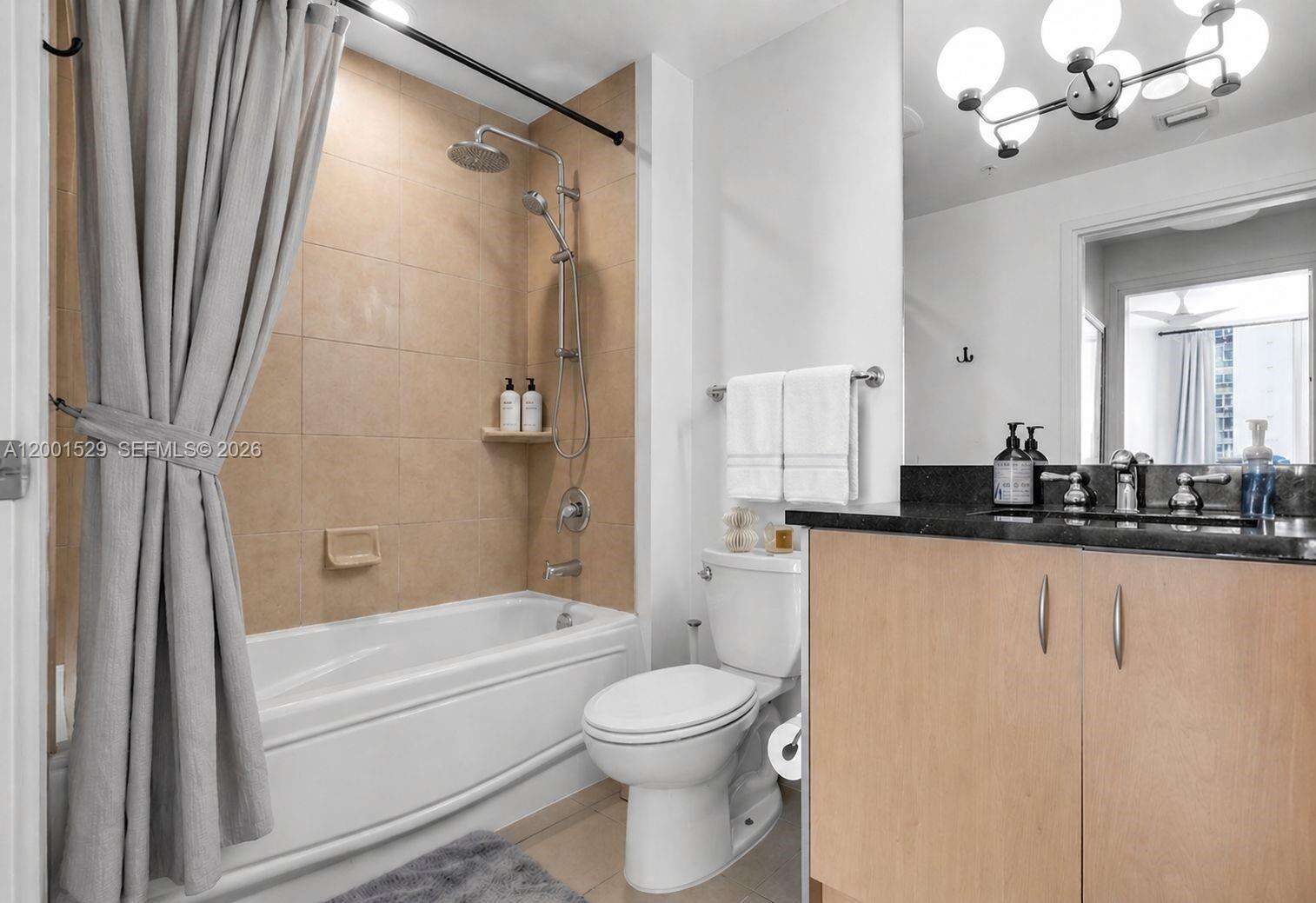Met 1 at 300 Biscayne Blvd, Miami, FL 33131 - For Sale photo 13