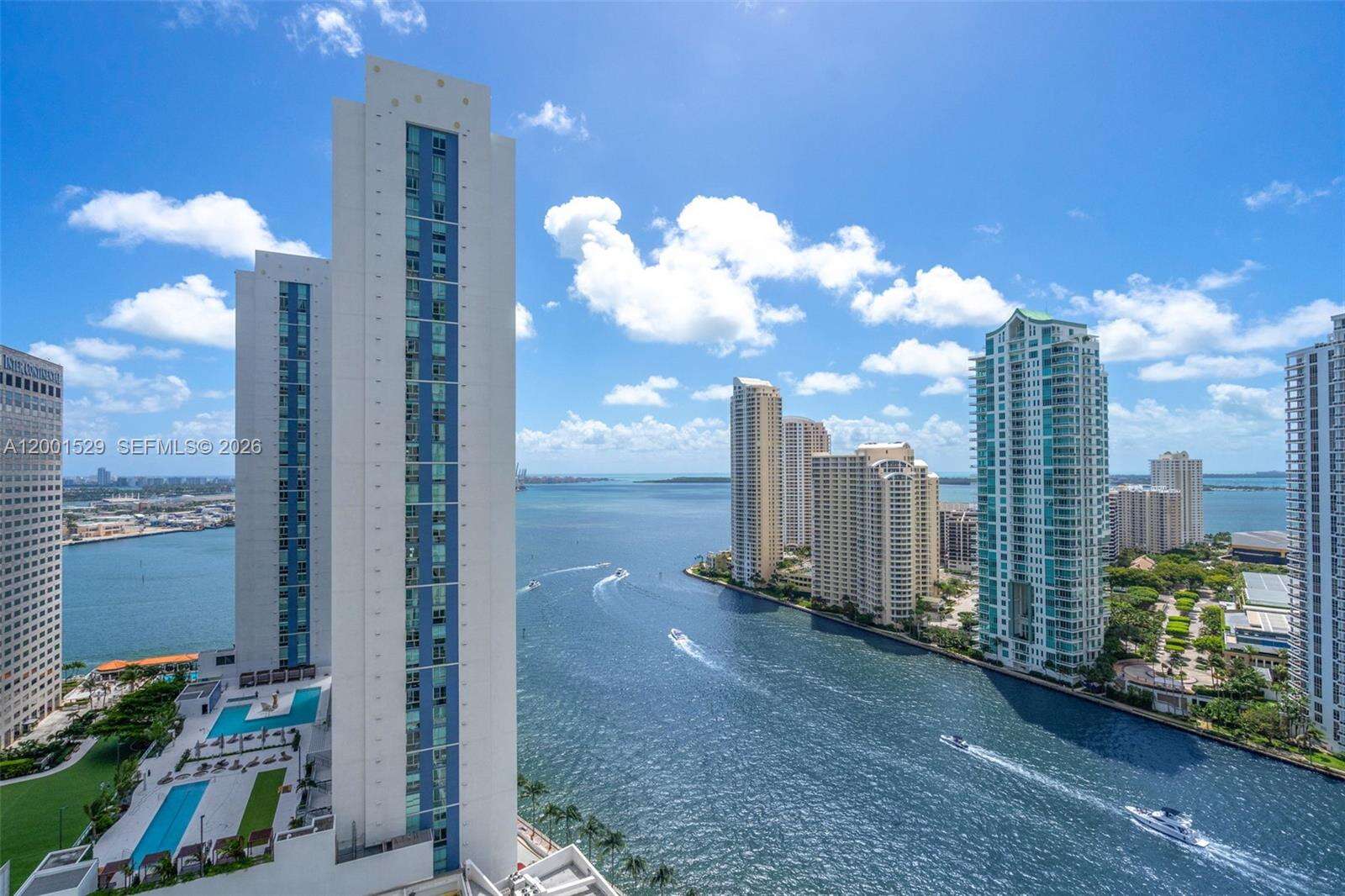 Met 1 at 300 Biscayne Blvd, Miami, FL 33131 - For Sale photo 21
