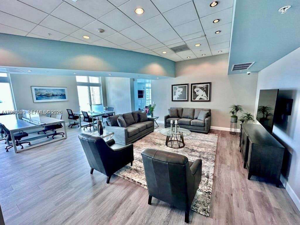 Met 1 at 300 Biscayne Blvd, Miami, FL 33131 - For Sale photo 25