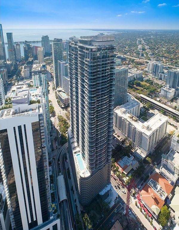 Brickell Flatiron at 1000 Brickell Plz, Miami, FL 33131 - For Sale photo 44