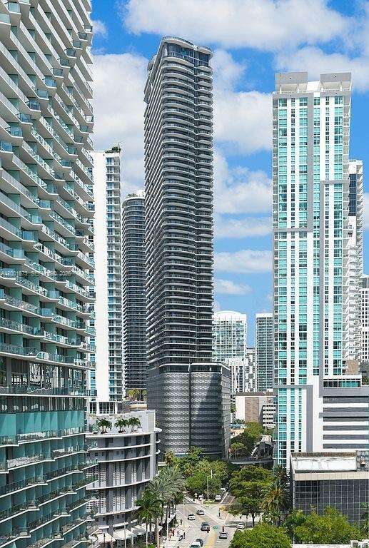Brickell Flatiron at 1000 Brickell Plz, Miami, FL 33131 - For Sale photo 47