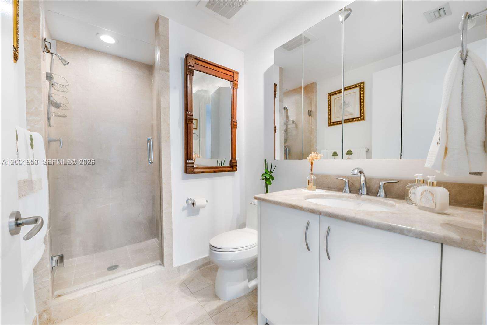 Jade At Brickell Bay at 1331 Brickell Bay Dr, Miami, FL 33131 - For Sale photo 12