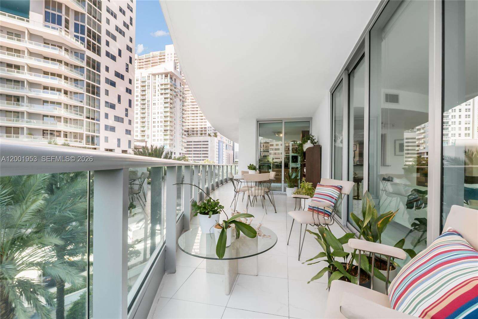 Jade At Brickell Bay at 1331 Brickell Bay Dr, Miami, FL 33131 - For Sale photo 16