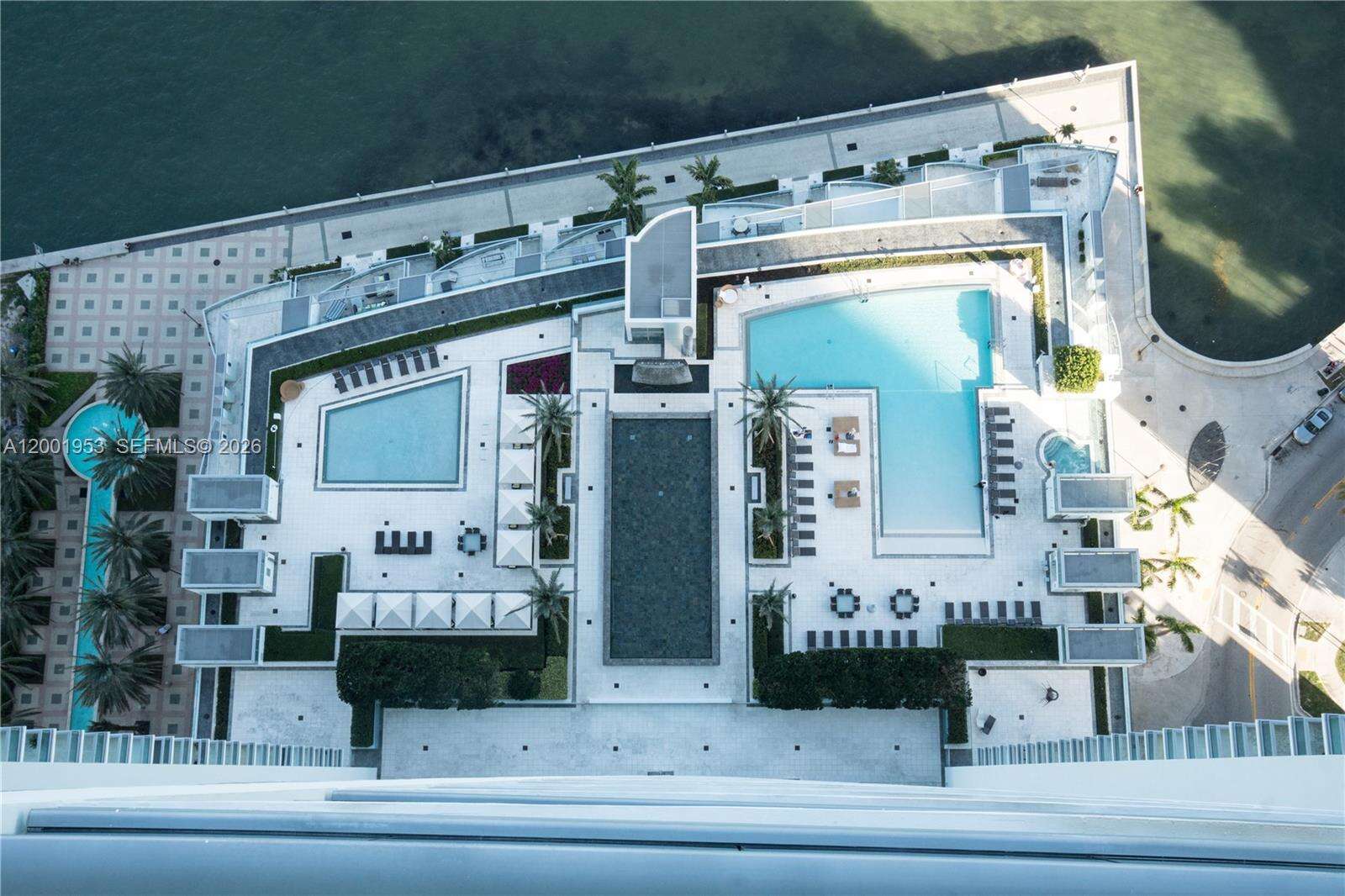Jade At Brickell Bay at 1331 Brickell Bay Dr, Miami, FL 33131 - For Sale photo 22