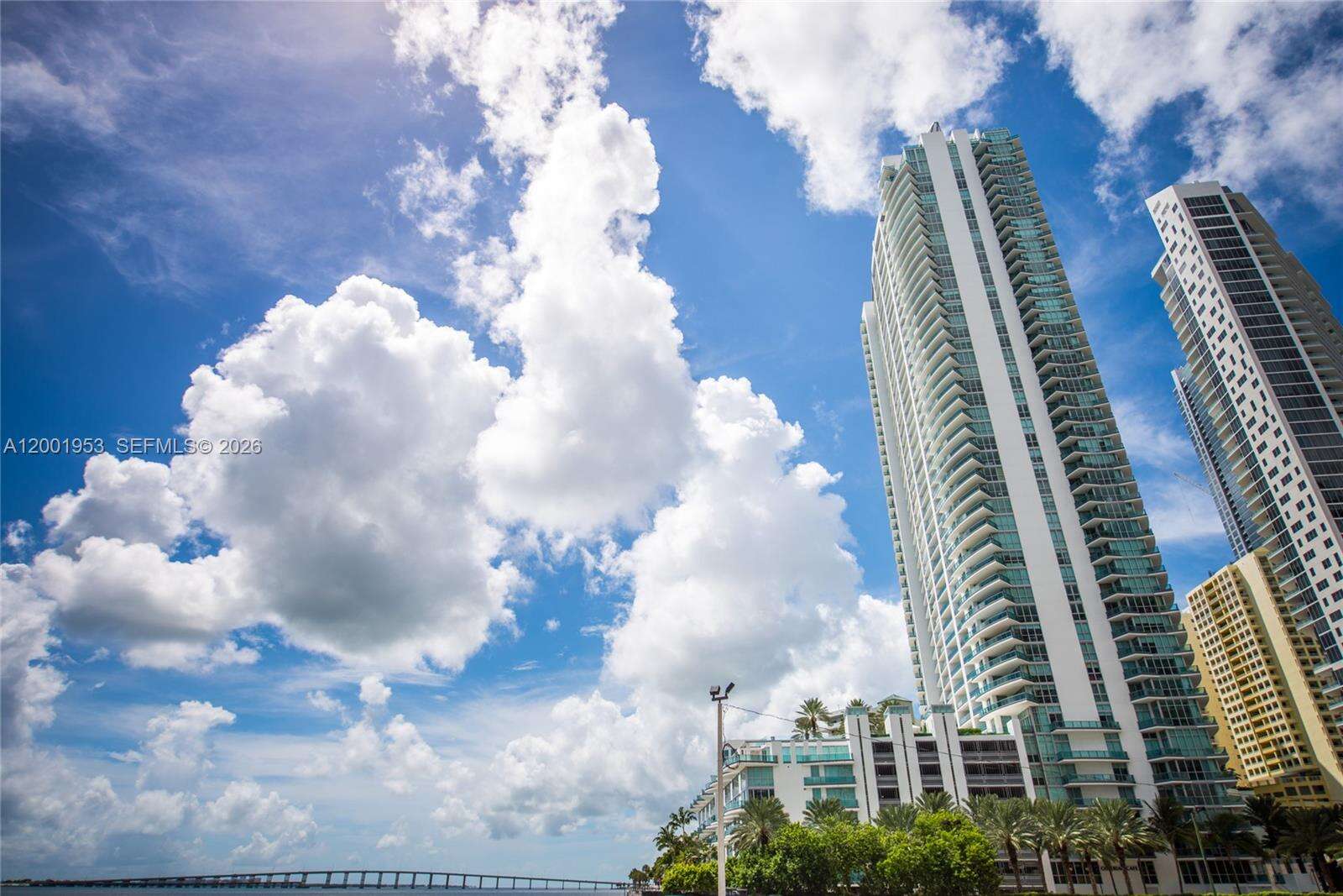 Jade At Brickell Bay at 1331 Brickell Bay Dr, Miami, FL 33131 - For Sale photo 30