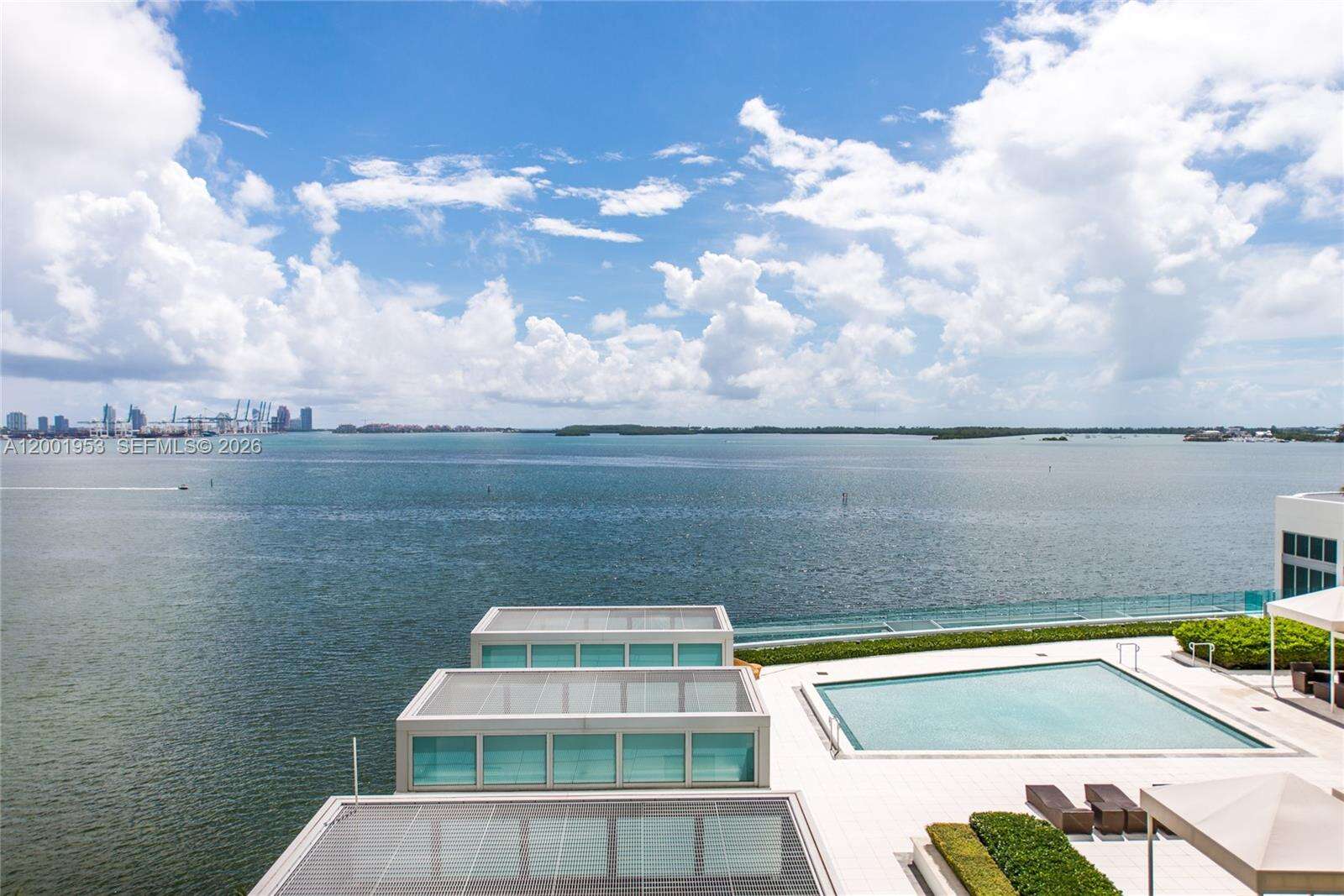 Jade At Brickell Bay at 1331 Brickell Bay Dr, Miami, FL 33131 - For Sale photo 37