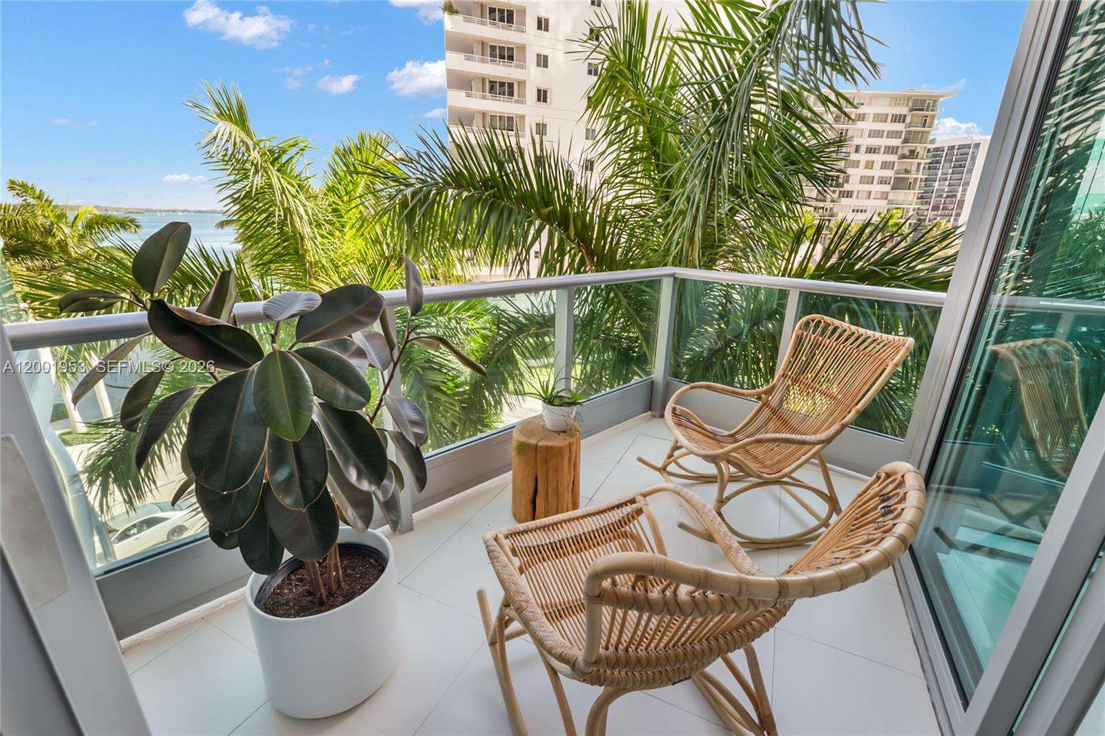 Jade At Brickell Bay at 1331 Brickell Bay Dr, Miami, FL 33131 - For Sale photo 5